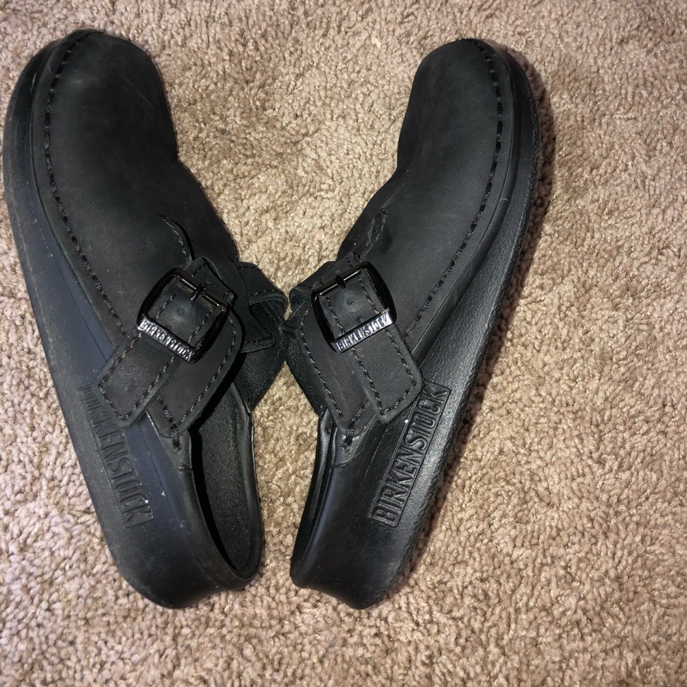 Classic close toed Birkenstock GUC 38